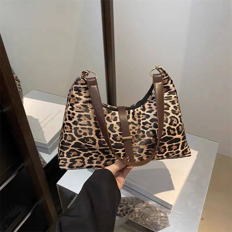 حقائب شبابيه راقيه