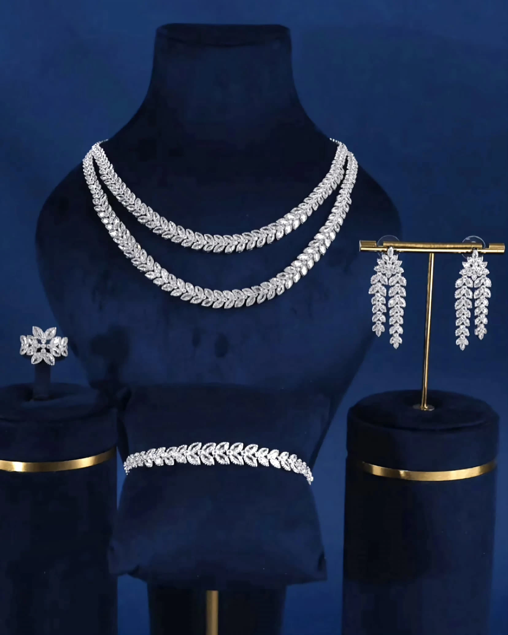 طقم زركون عرائسي كلاسيكي فخم 👑💎