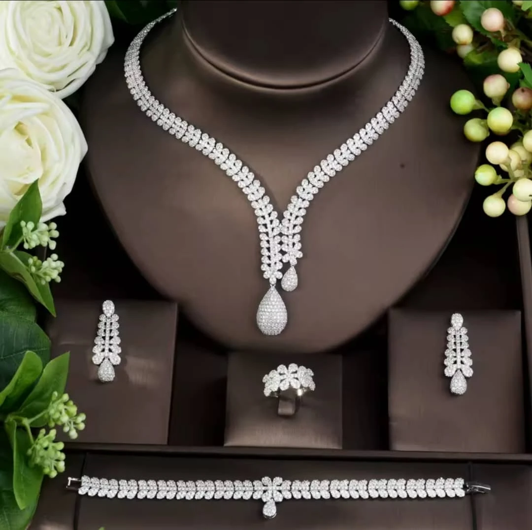 طقم زركون عرائسي كلاسيكي فخم 👑💎