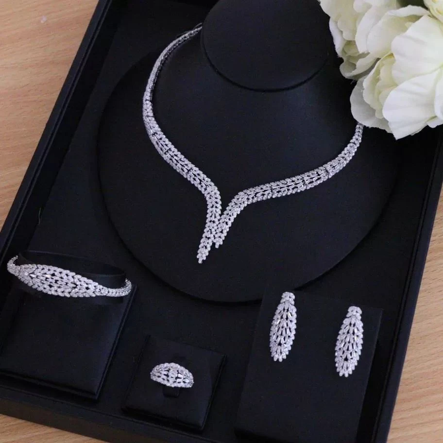 طقم زركون عرائسي كلاسيكي فخم 👑💎