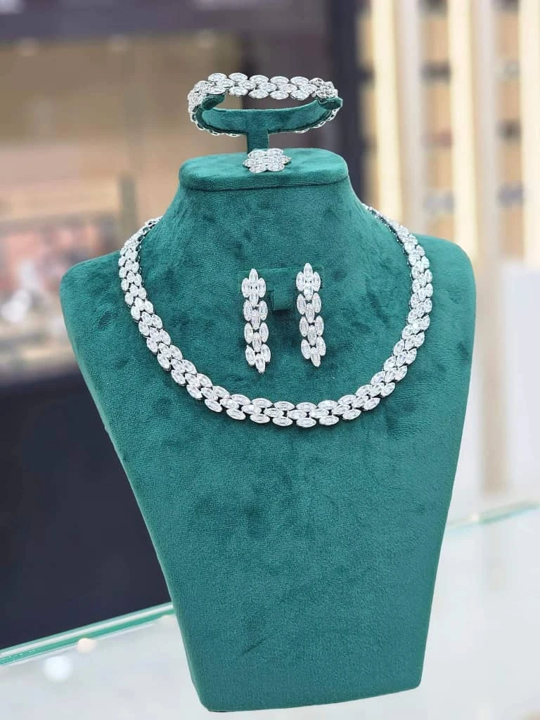 طقم زركون عرائسي كلاسيكي فخم 👑💎