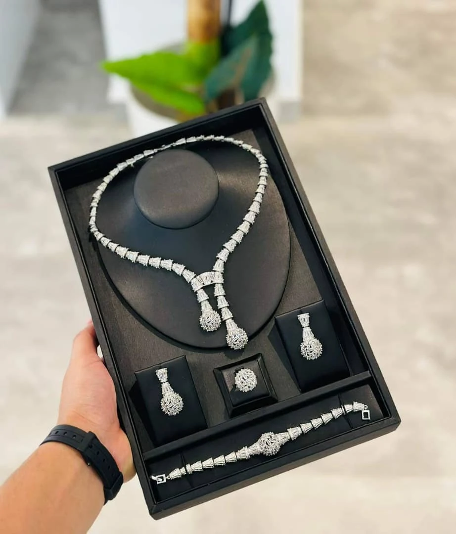 طقم زركون عرائسي كلاسيكي فخم 👑💎