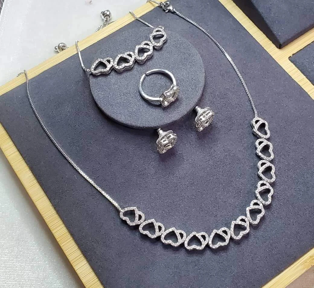 طقم نسائي 👑💎