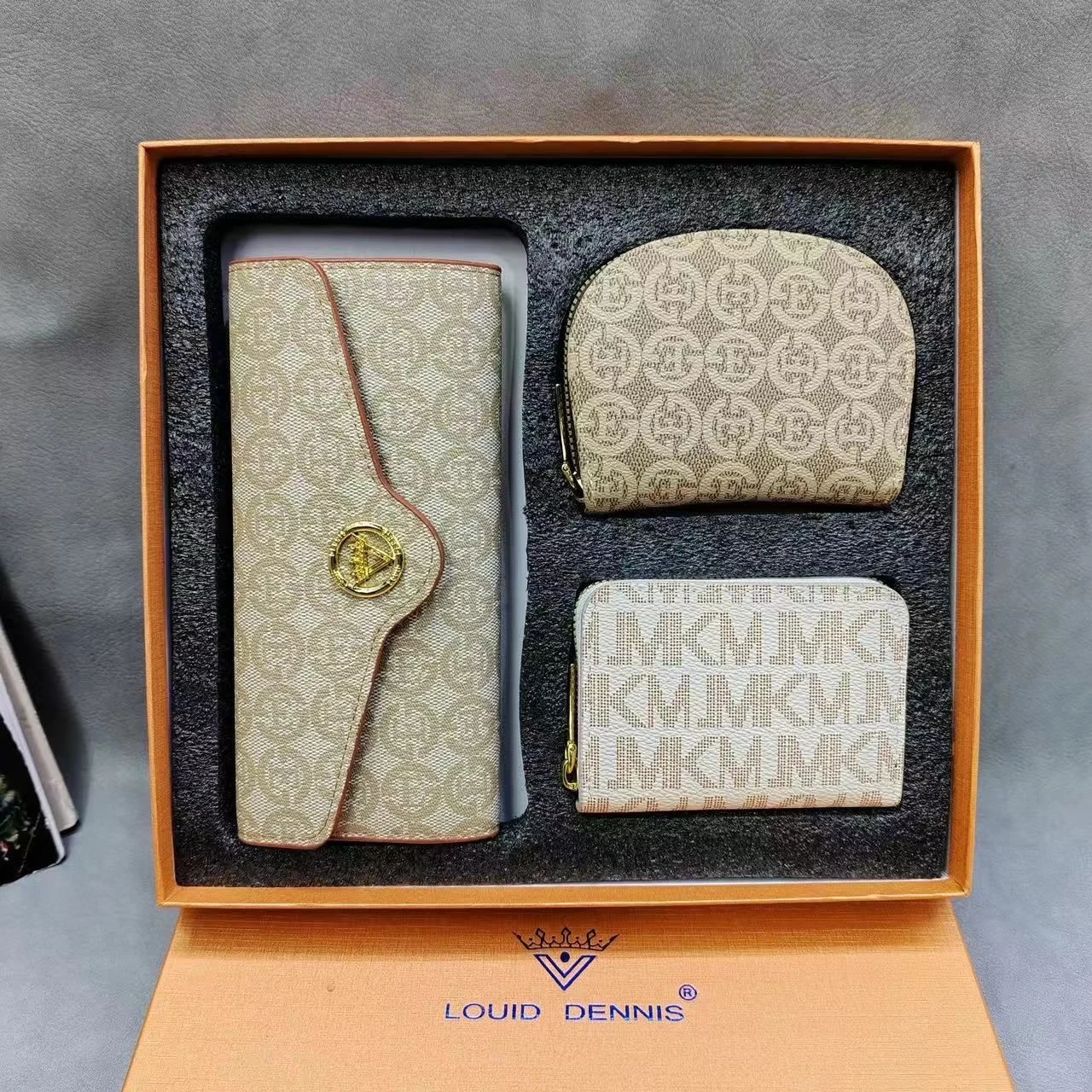 محافظ شبابيه