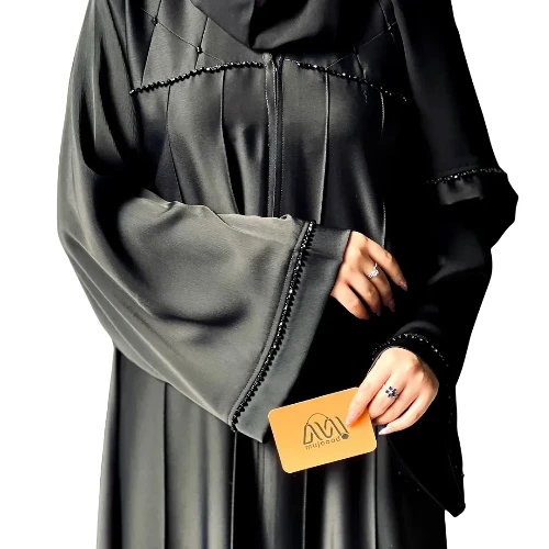 عباية التك توك المطرزة – فخامة التفاصيل الراقية