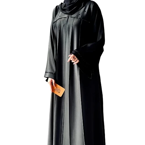 عباية التك توك المطرزة – فخامة التفاصيل الراقية