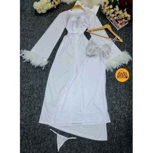 طقم لانجري عرائسي طويل بأربع قطع – قميص حرير فخم مع أكمام فرو