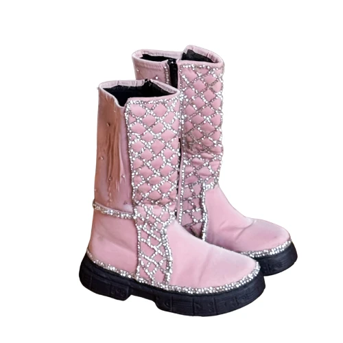 فستان أنيق مع جزمة مطرزة – طقم متكامل