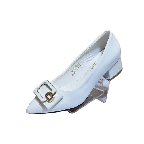 جزمه نسائي كعب عريض