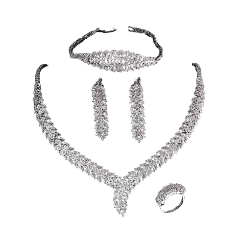 طقم زركون عرائسي كلاسيكي فخم